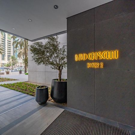 Elegant Apt With Balcony Minutes From Burj Khalifa Dubai Exterior photo