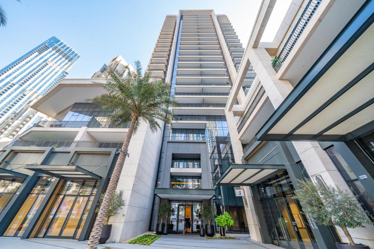 Elegant Apt With Balcony Minutes From Burj Khalifa Dubai Exterior photo
